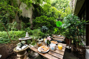 Un coin de paradis avec jardin à Montmartre
